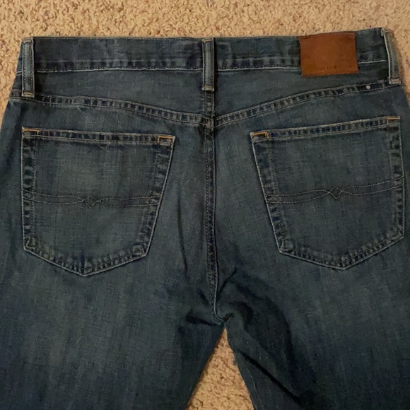 Lucky Brand Jeans. 121 Slim Heritage Fit. - Picture 5 of 5